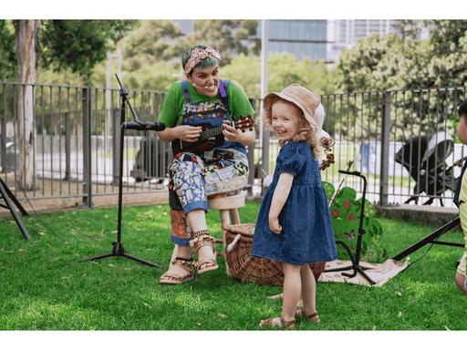 Head to Darling Harbour for Rhythm n Bubs, the free music-filled play session for your little ones.... Head to Darling Harbour for Rhythm n Bubs, the free music-filled play session for your little ones....